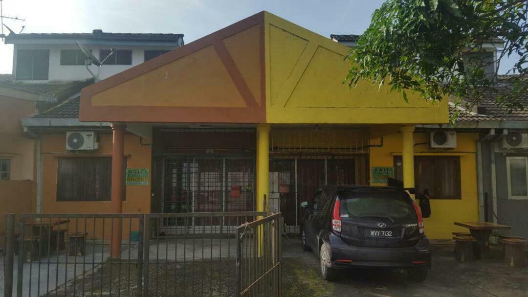 Baiti Homestay Gambang Extérieur photo